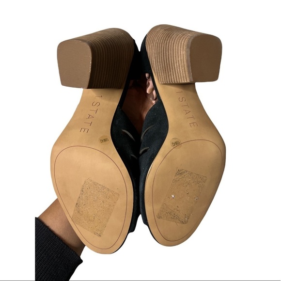 1. State Womans Nallay High Heel Ankle Strap Sandal Black Suede Cushion Size 10 - Picture 2 of 4